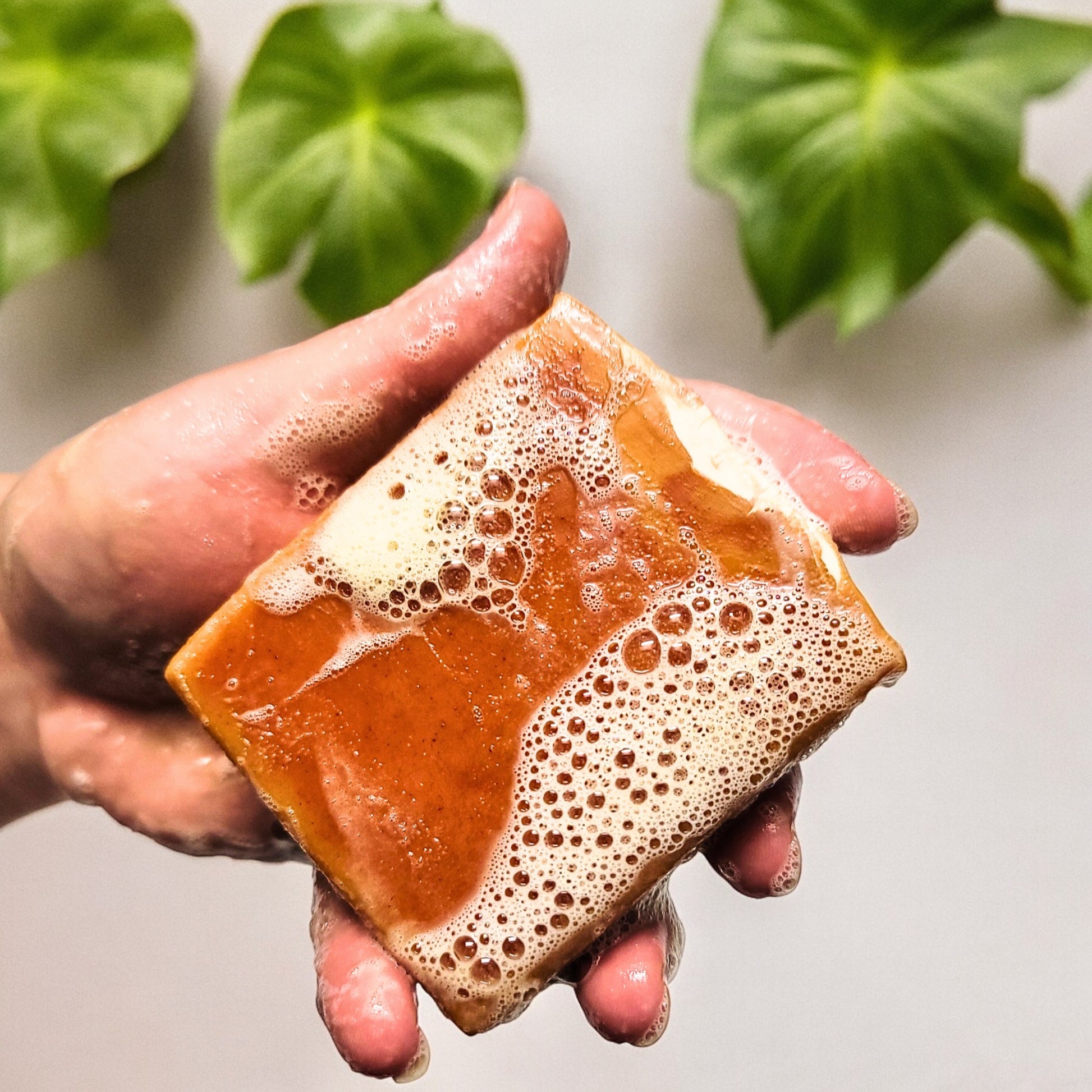 Shows how you can use turmeric soap to shave